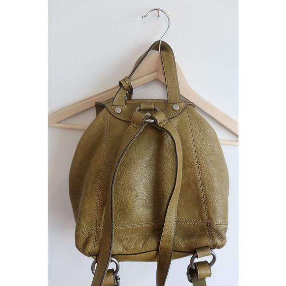 Fossil Green Leather Drawstring Backpack With Fossil Keychain - Picture 5 of 11